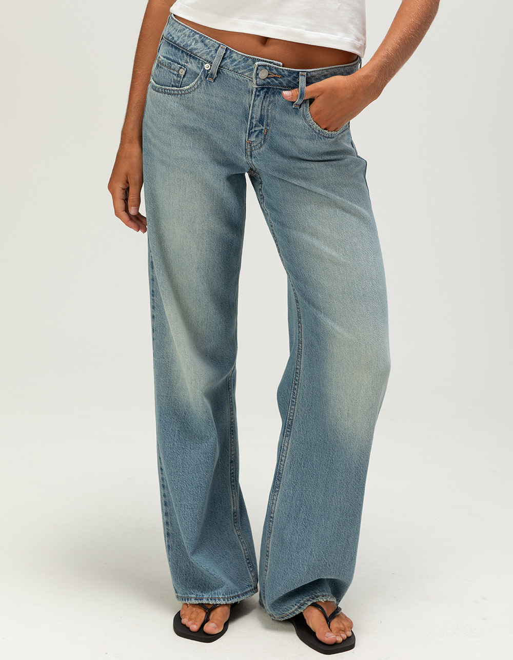 LEVI'S Premium Low Loose Womens Jeans - Gamble Time LT BLAST