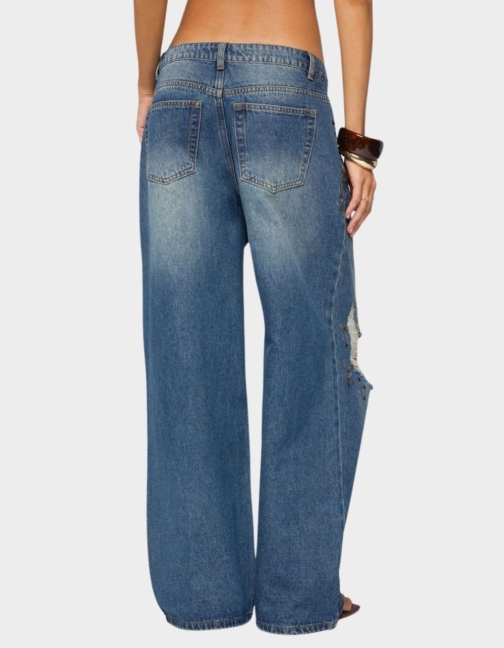 EDIKTED Eunia Studded Low Rise Baggy Jeans - LIGHT BLUE