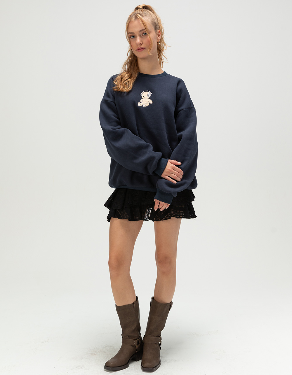 HAPPY CAMP3R Do Not Disturb Womens Crewneck Sweatshirt - NAVY