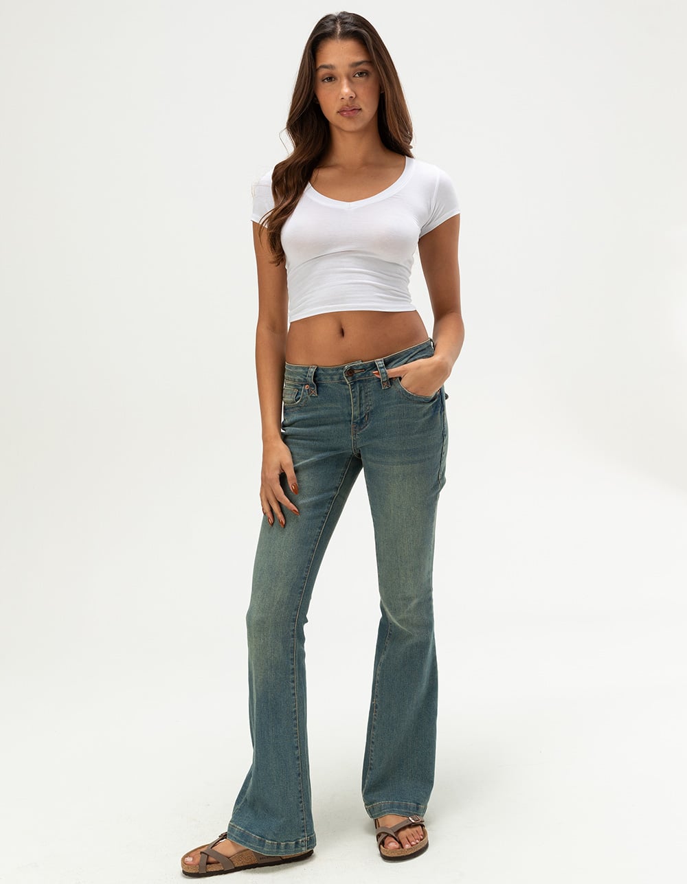 HEART & HIPS Womens V-Neck Crop Tee - WHITE