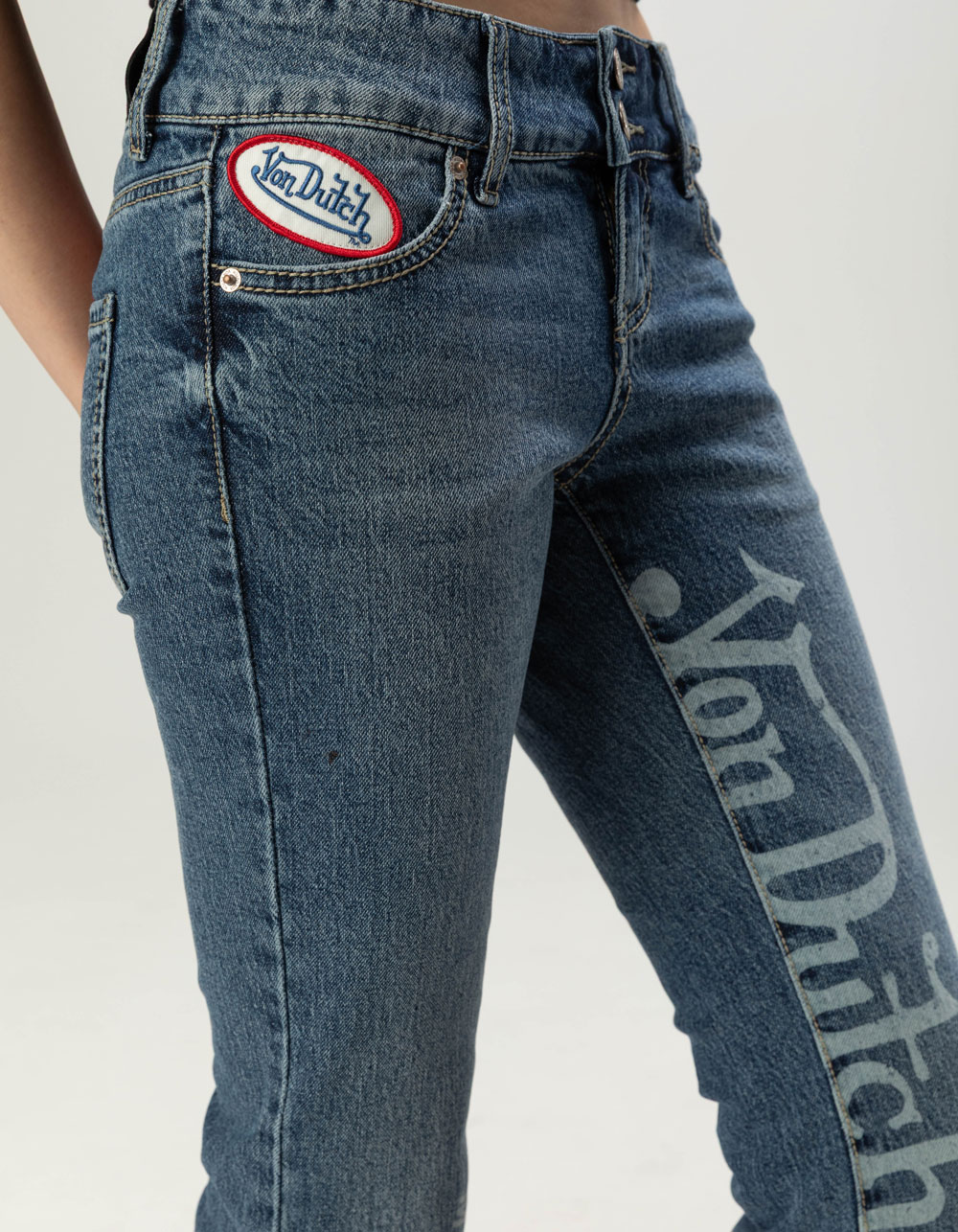 VON DUTCH Low Rise Womens Flare Jeans - MEDIUM WASH