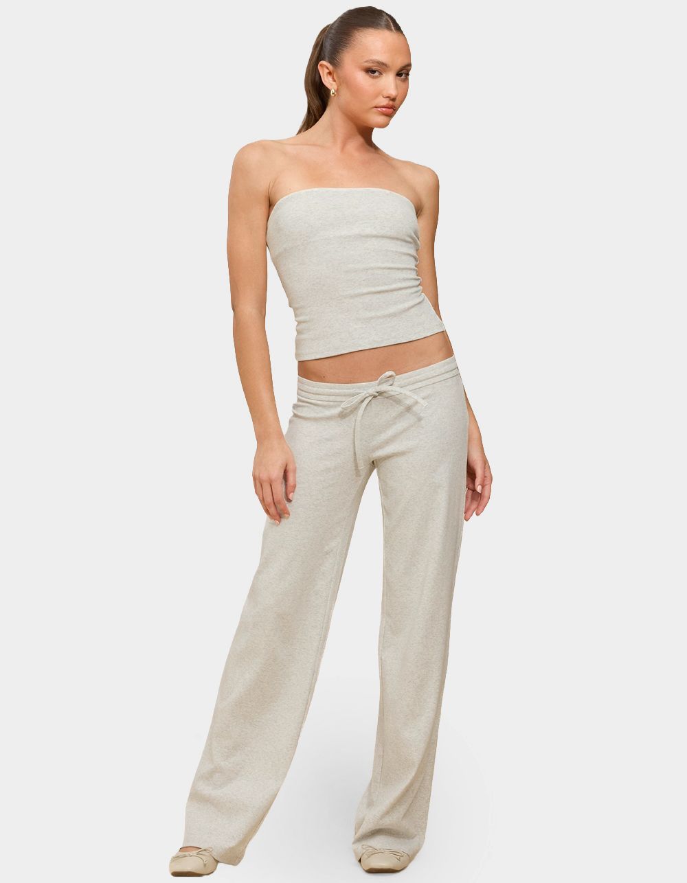 EDIKTED Claudia Straight Leg Pants - GRAY