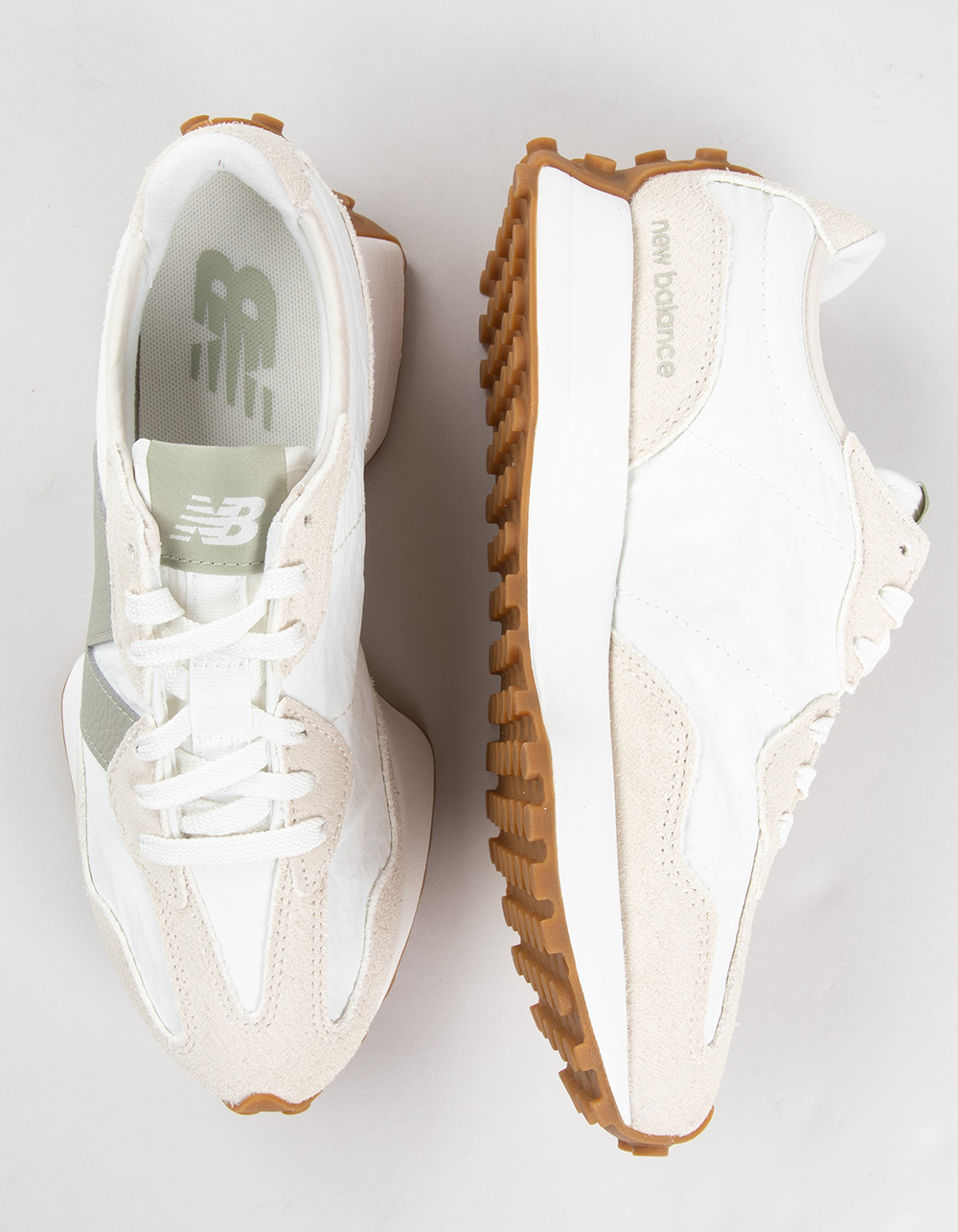 なつ NEW BALANCE 327 Womens Shoes - WHITE/OLIVE | Tillys