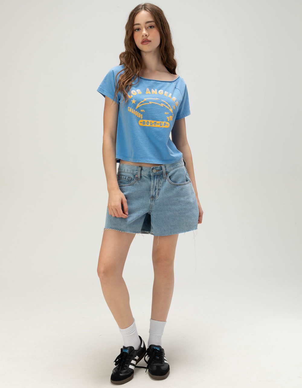 The WILD COLLECTIVE Los Angeles Chargers Womens Off Shoulder Tee - BLUE