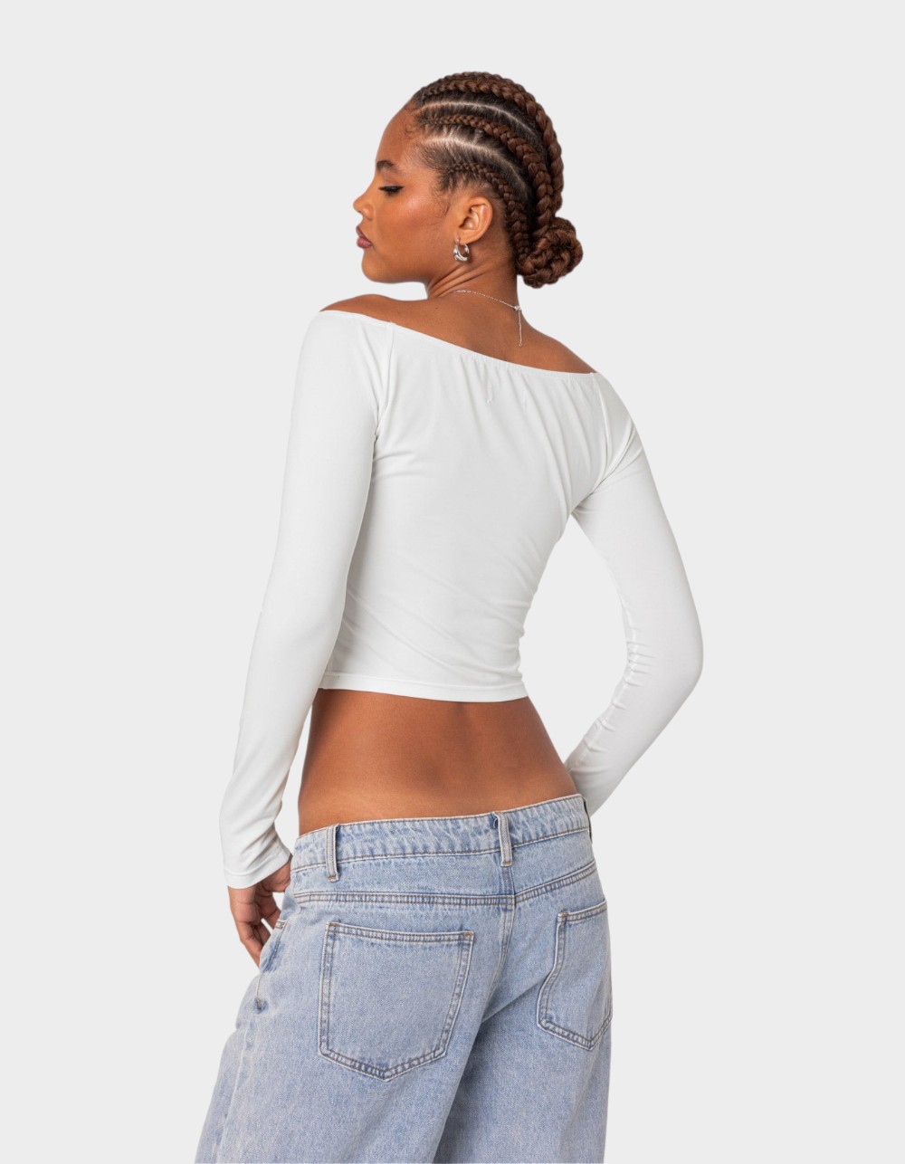 EDIKTED Tahlia V-Neck Off Shoulder Top - WHITE
