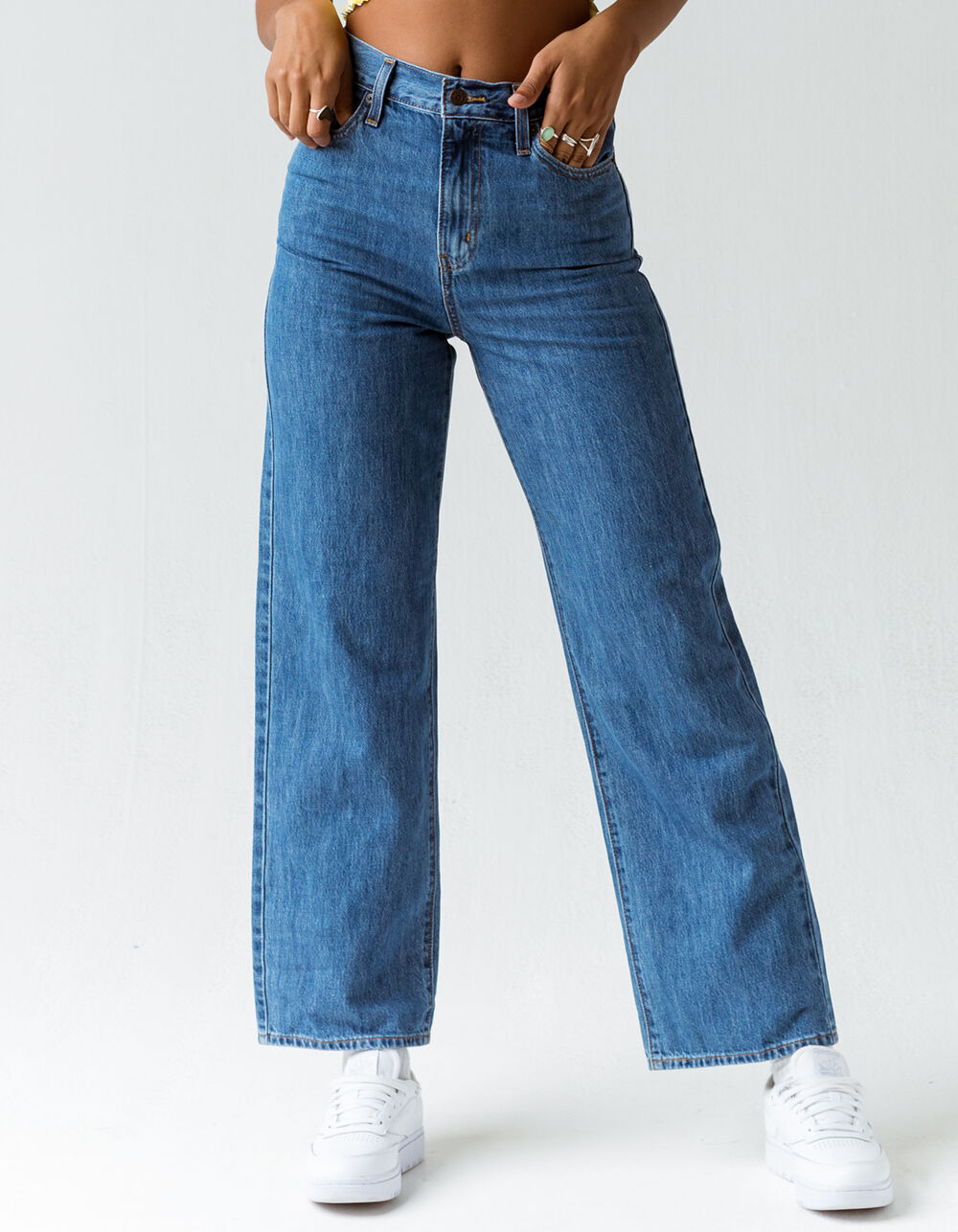 LEVI'S Womens High Waisted Straight Jeans - LIGHT WASH | Tillys
