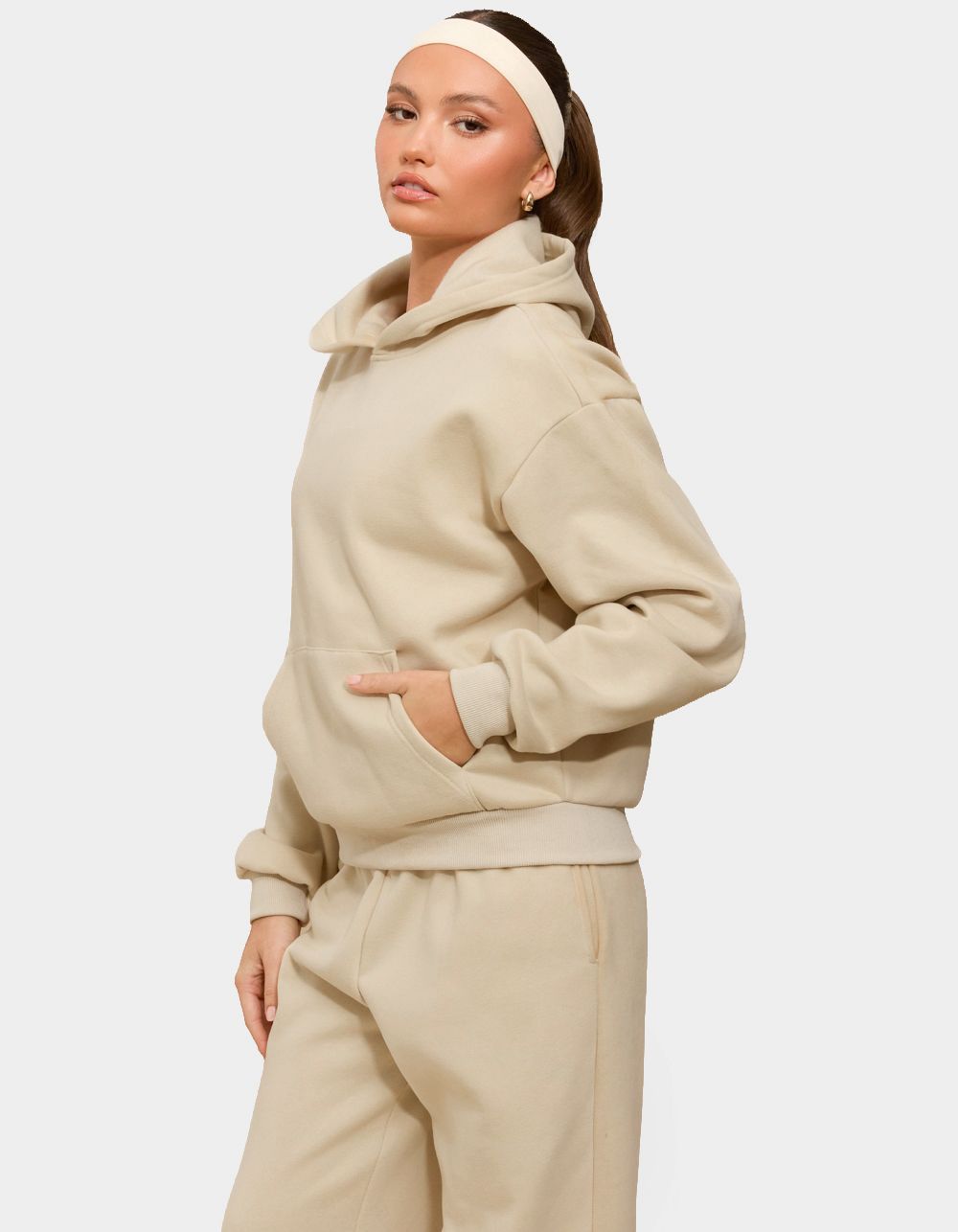 EDIKTED Kyrie Hoodie - BEIGE