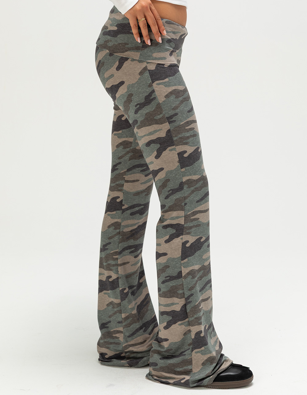 FULL TILT Fold Over Waistband Womens Flared Pants - CAMO GREEN
