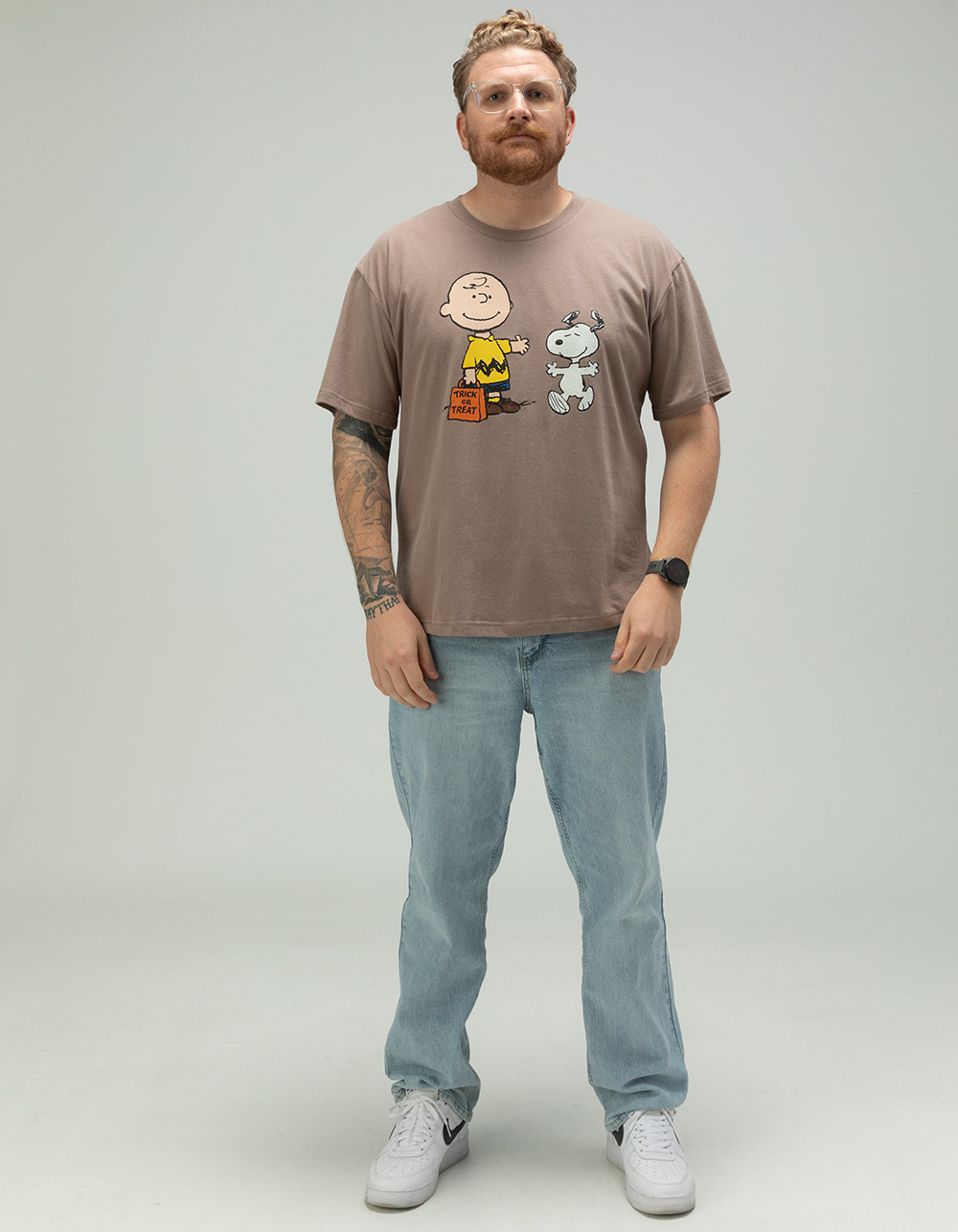 RSQ x Peanuts Trick Or Treat Mens Oversized Tee - TAUPE