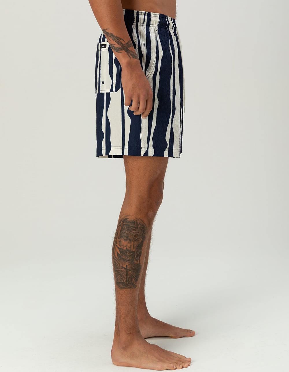RSQ Mens Seersucker 6.5" Swim Trunks - WHT/NVY