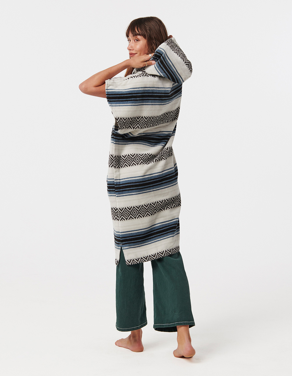 SLOWTIDE Oso Extra-Warm Poncho - BLUE COMBO