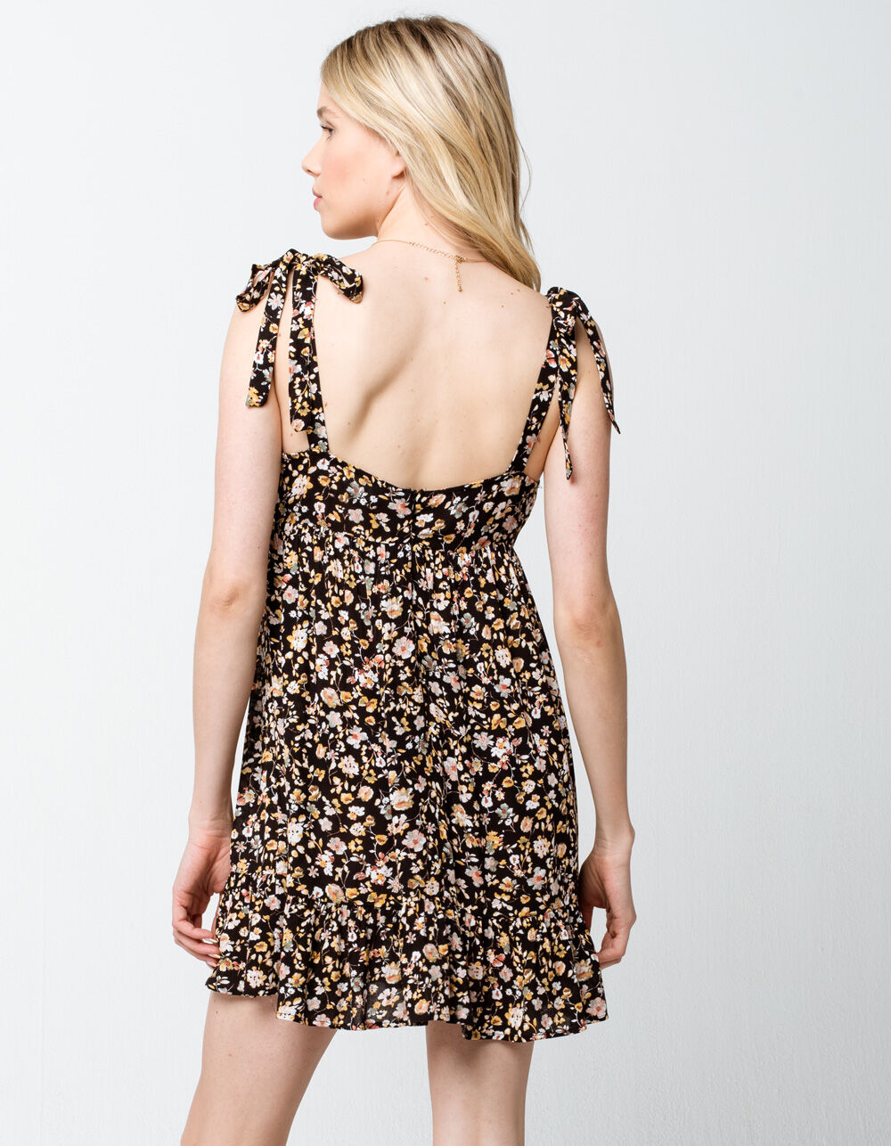 IVY & MAIN Floral Surplice Tiered Dress - BLACK COMBO | Tillys