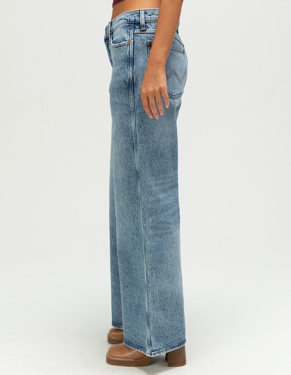 WRANGLER Low Rise Womens Baggy Jeans - LT BLAST