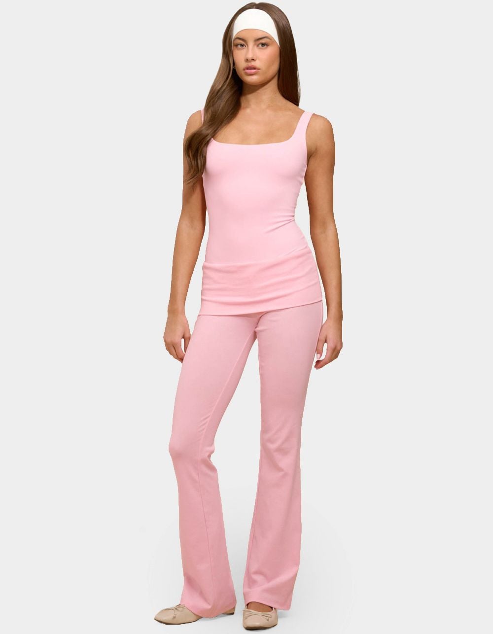 EDIKTED Liona Square Neck Bodysuit - PINK