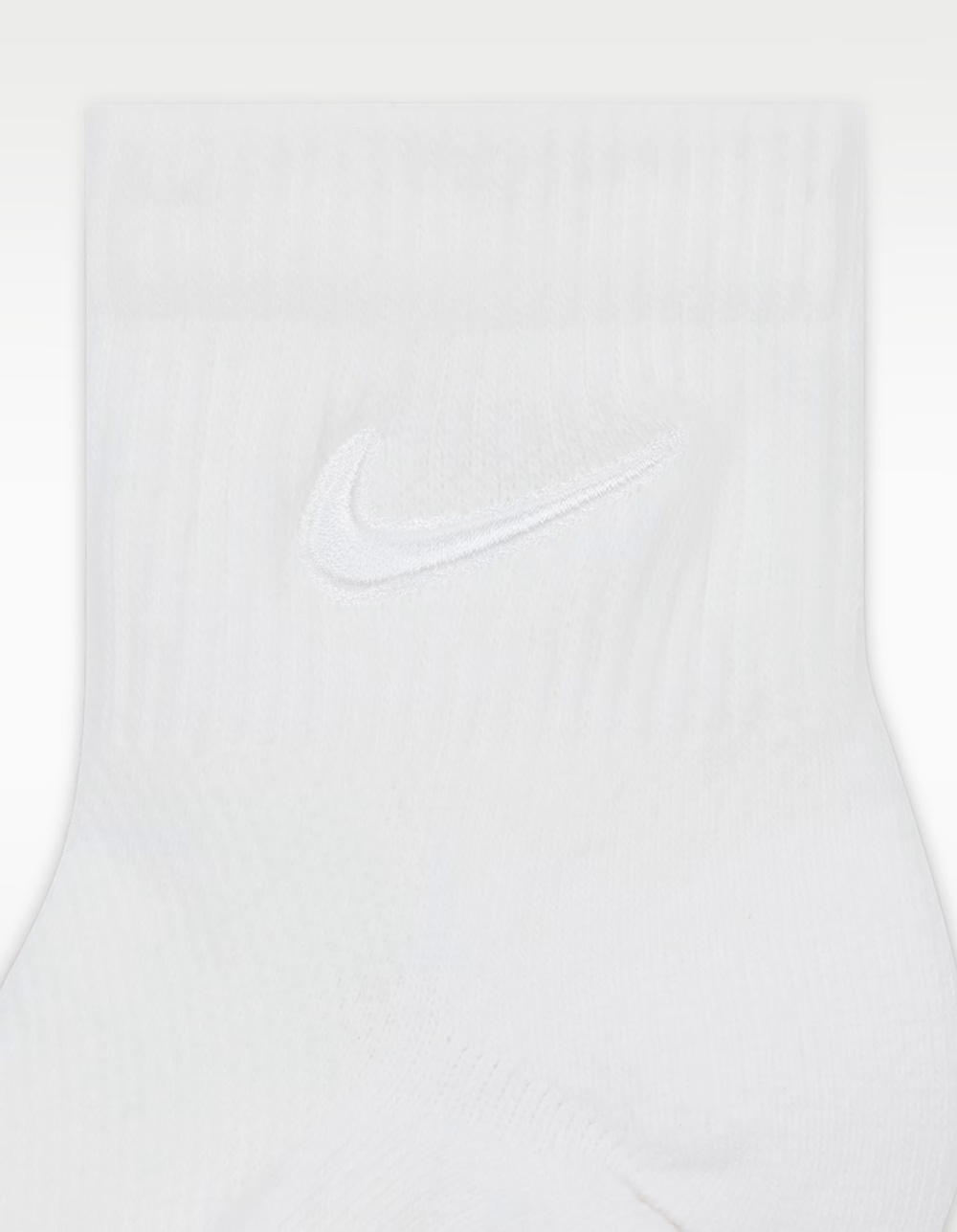 NIKE Everyday Elevated Embroidered Swoosh Womens Ankle Socks - WHITE