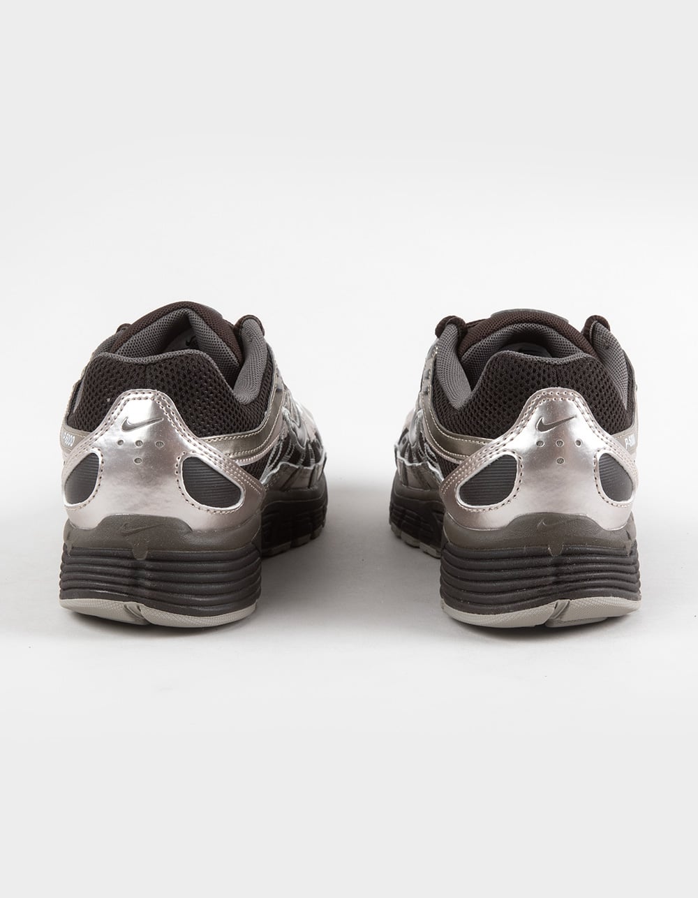 NIKE P-6000 Womens Shoes - BROWN
