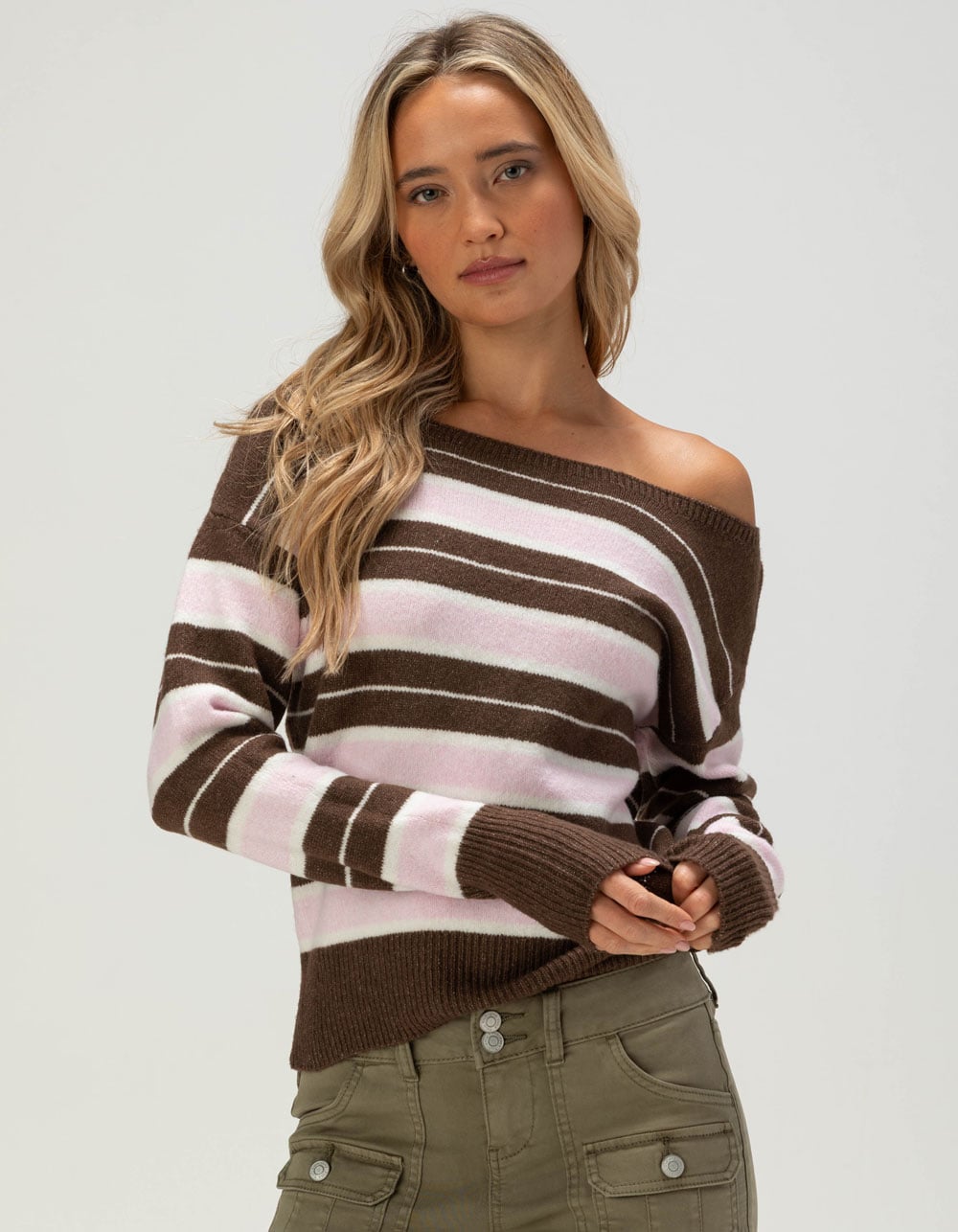 MADDEN GIRL Womens Off The Shoulder Stripe Sweater - PINK/BROWN