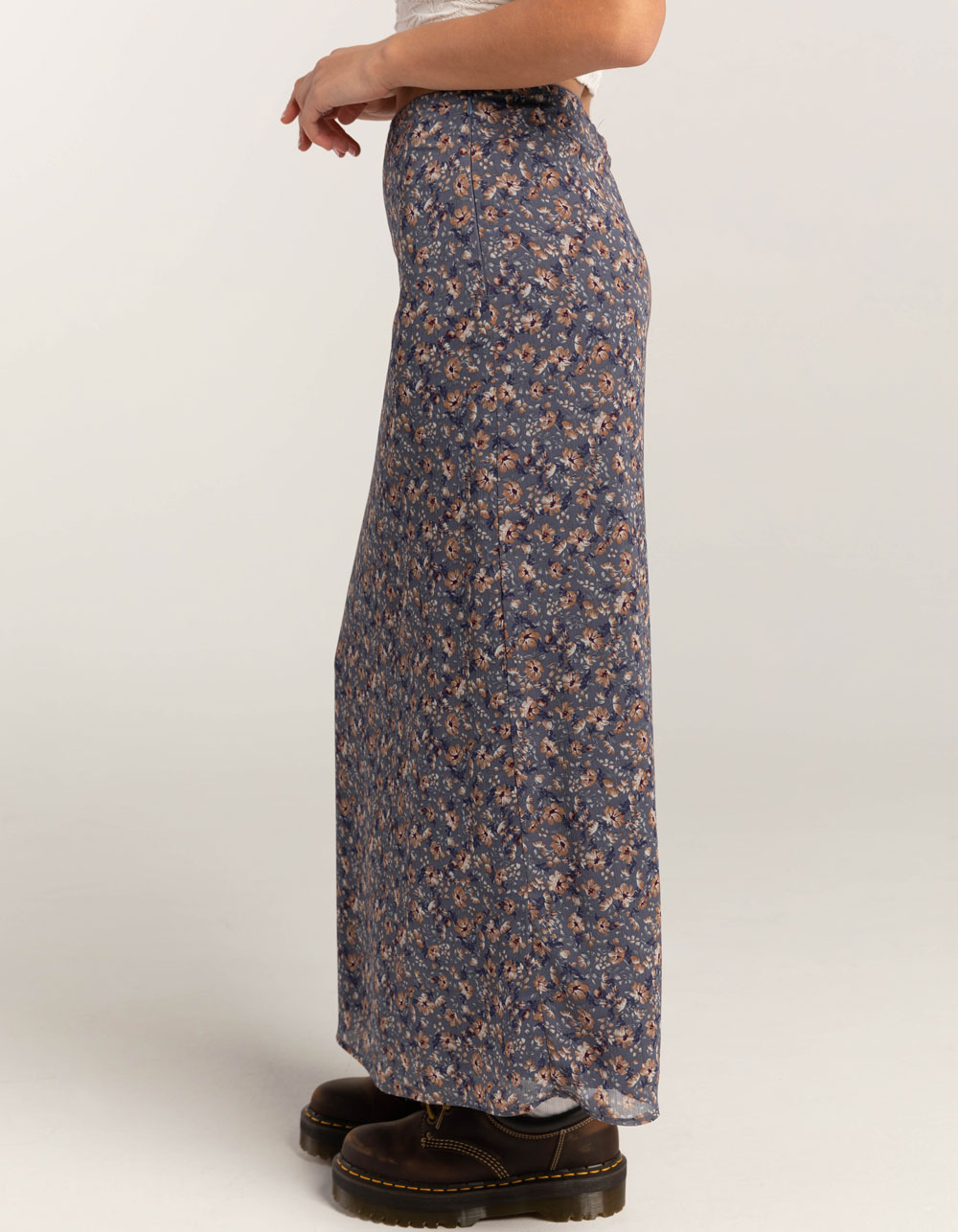 RSQ Womens Low Rise Chiffon Maxi Skirt NAVY COMBO Tillys