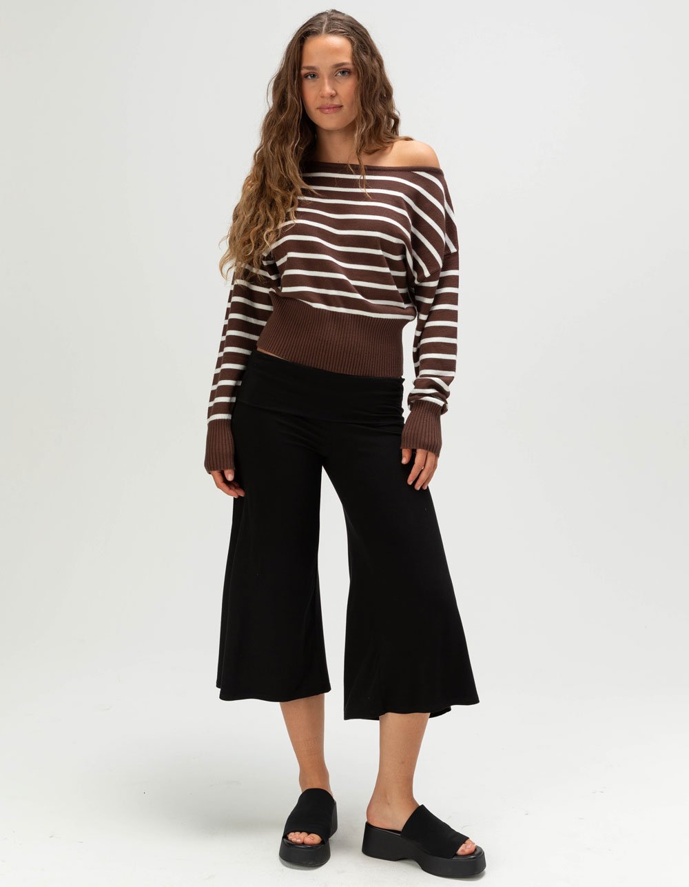 FULL TILT Womens Low Rise Gaucho Pants