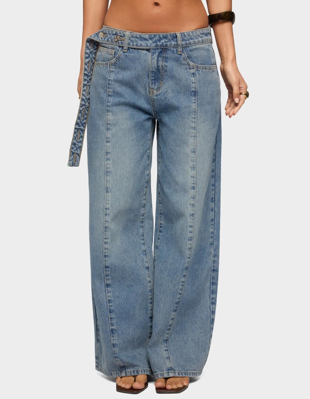 EDIKTED Buttoned Waist Low Rise Baggy Jeans - LIGHT BLUE