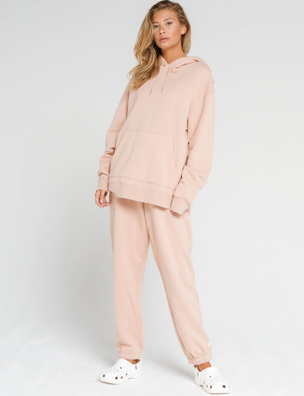 RSQ Oversized Womens Fleece Jogger Sweatpants image number 0