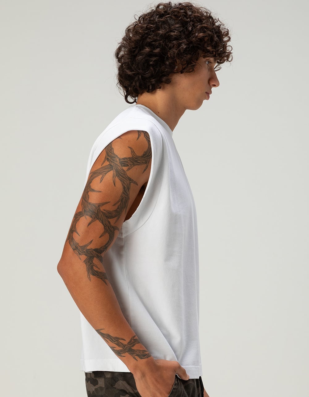 RSQ Mens Washed Cropped Muscle Tee - WHITE