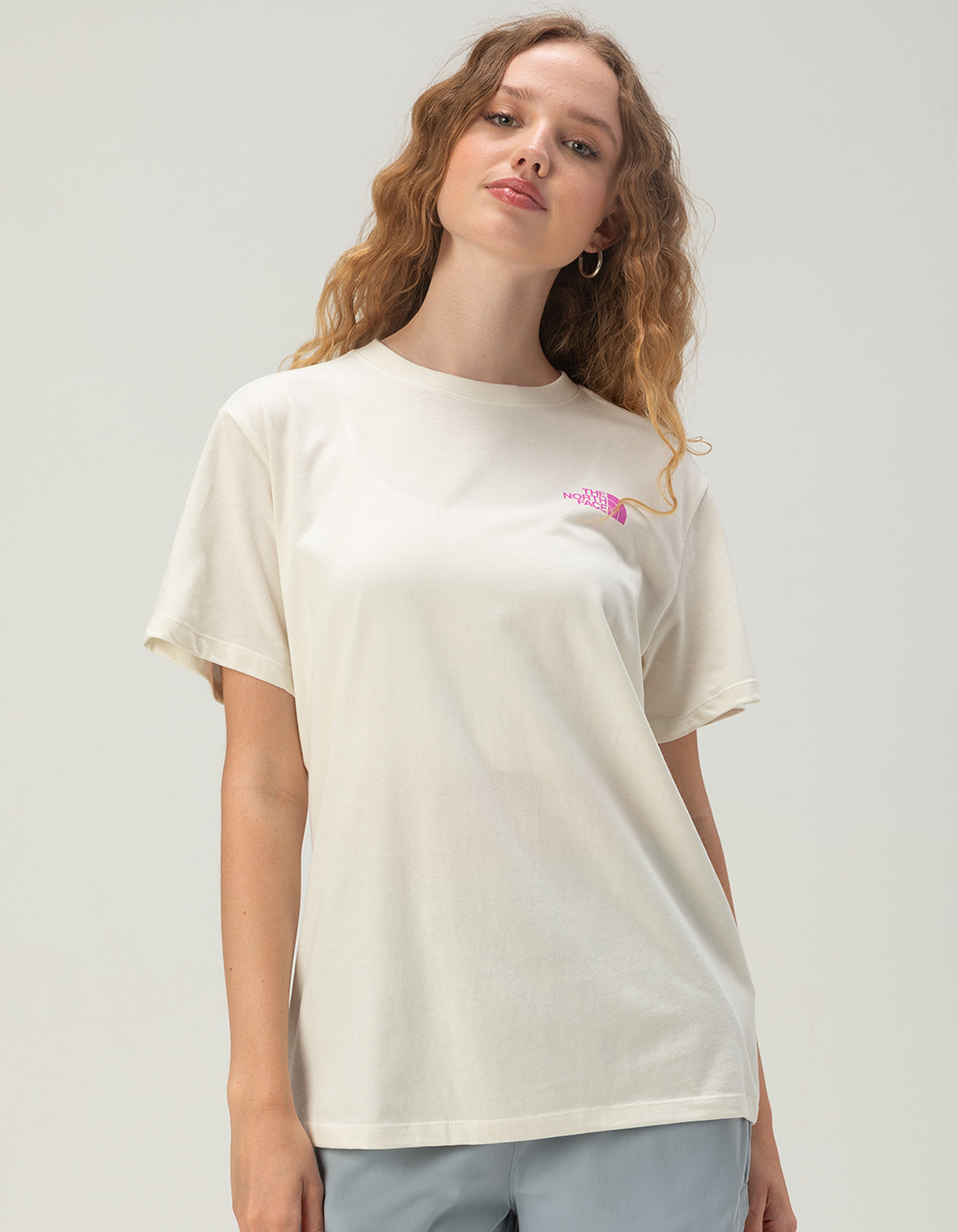 THE NORTH FACE Boulder Breeze Womens Relaxed Tee - OFF WHITE