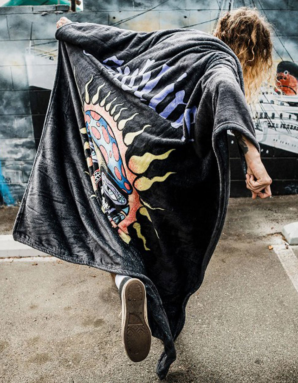 SLOWTIDE x Sublime 40 OZ Plush Fleece Throw Blanket - BLACK