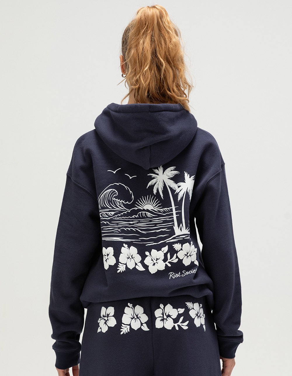 RIOT SOCIETY Beach Womens Hoodie - NAVY