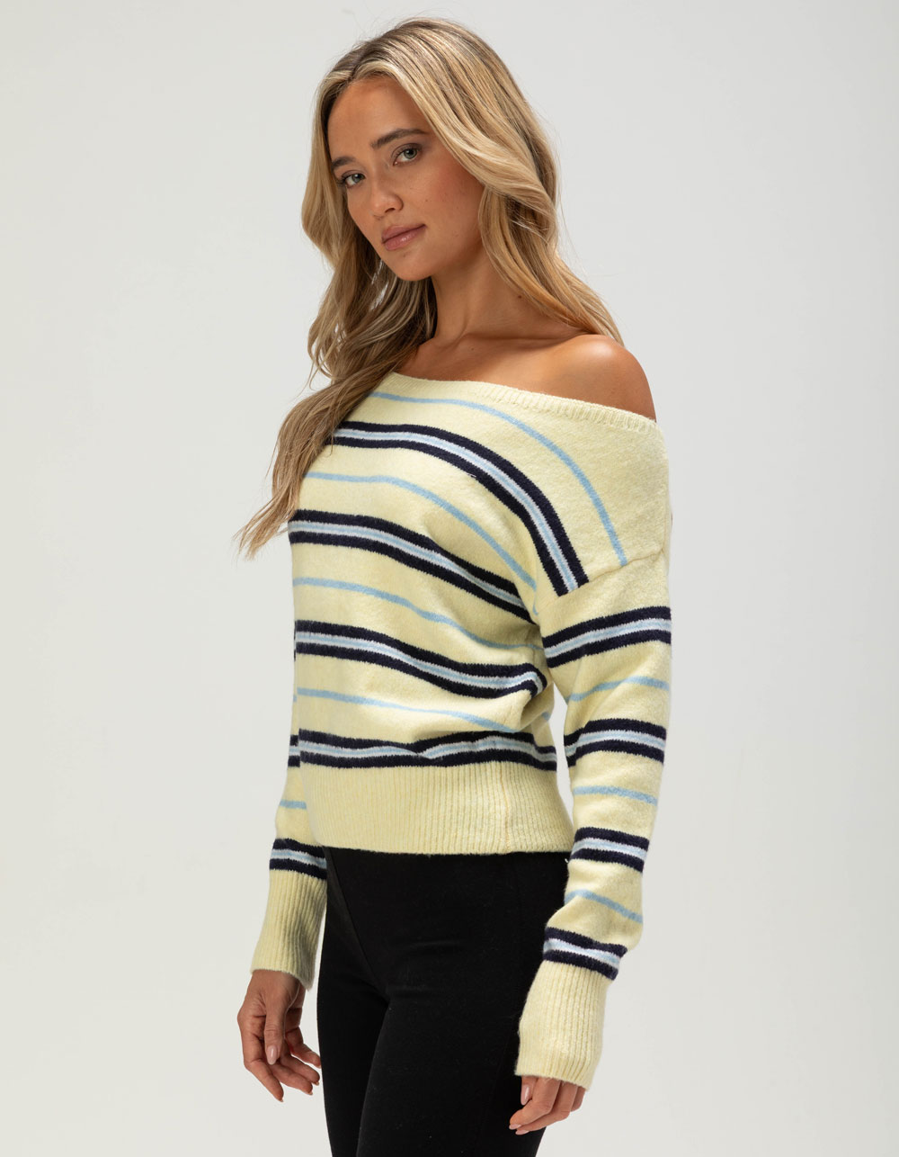 MADDEN GIRL Womens Off The Shoulder Stripe Sweater - YELLOW COMBO