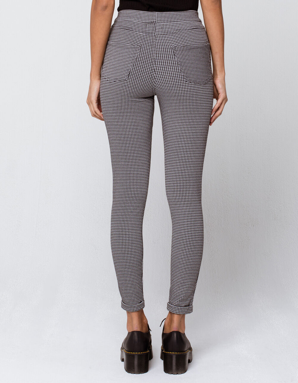 IVY & MAIN Houndstooth Womens Skinny Pants image number 3