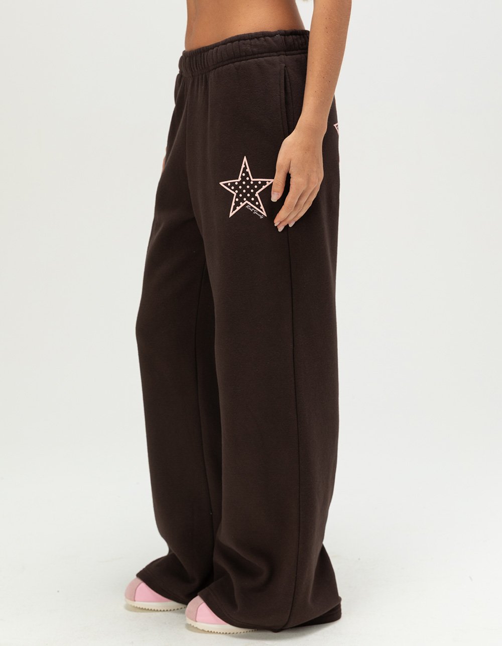 RIOT SOCIETY Star Womens Sweatpants - BROWN