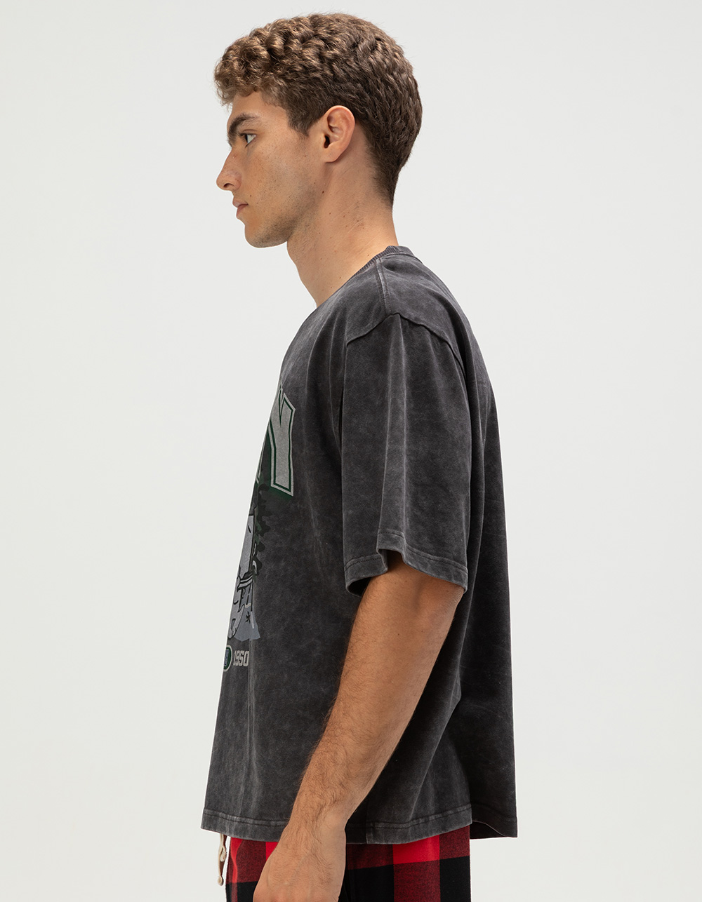 RSQ x Peanuts Snoopy Ski Mens Boxy Tee - BLACK