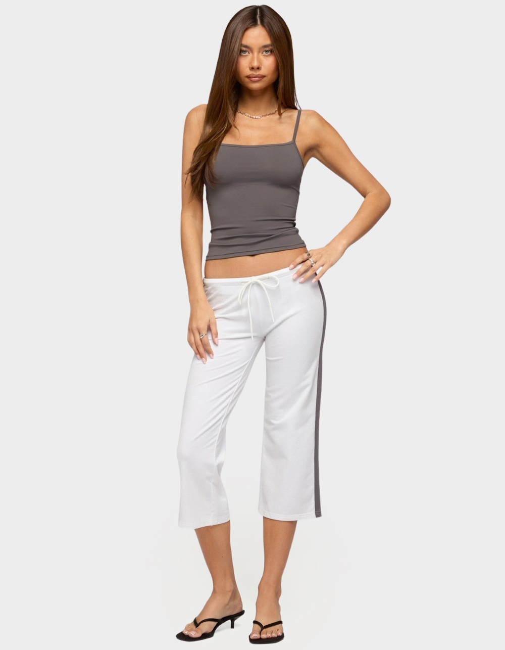 EDIKTED Milene Contrast Terry Capri Pants - WHITE
