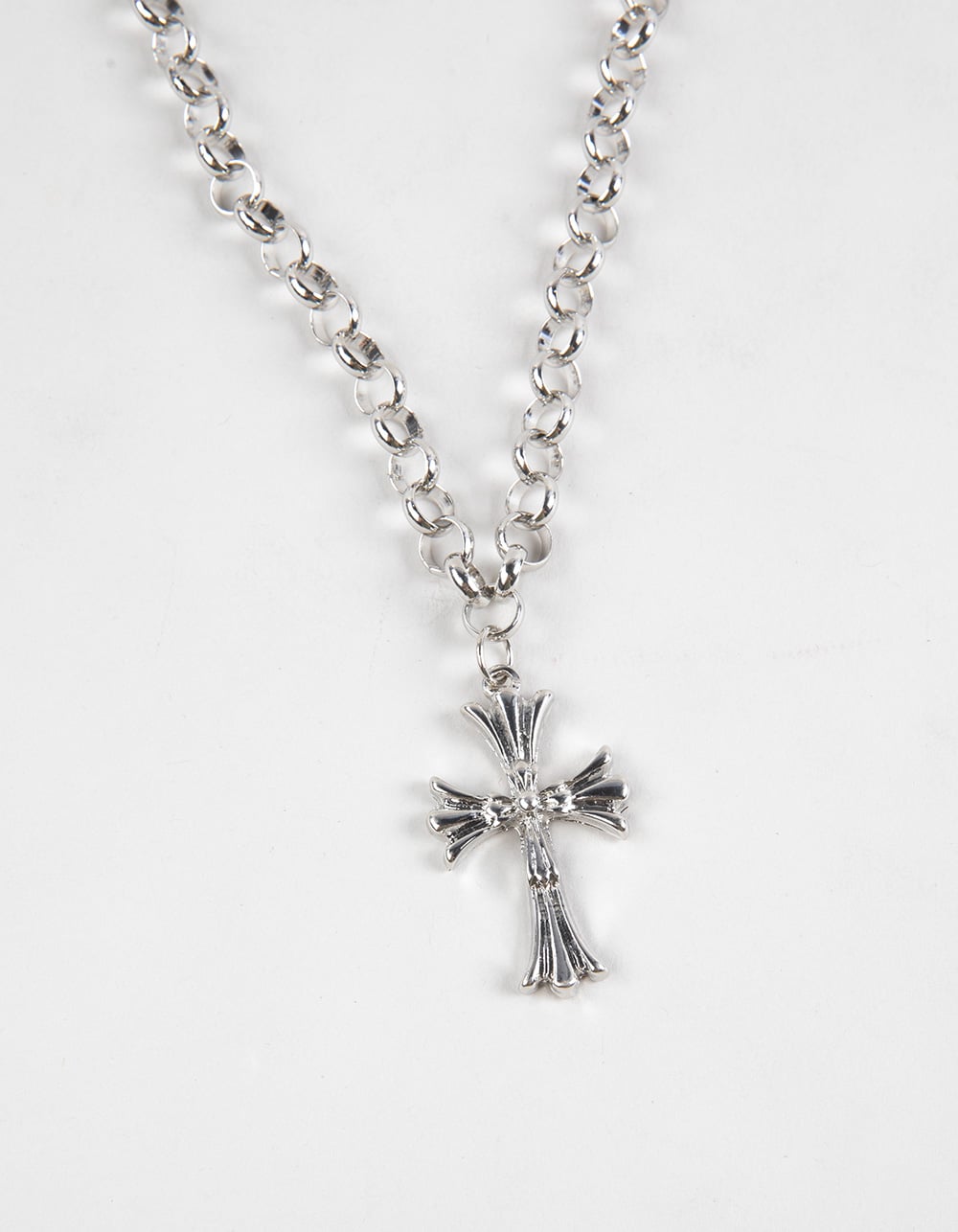 RSQ Cross Pendant Chain Link Necklace - SILVER