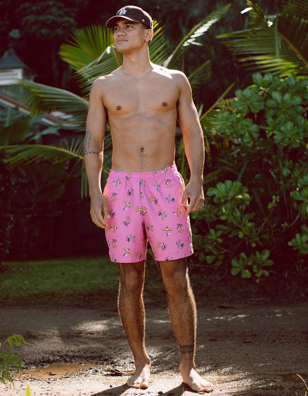 PEANUTS Snoopy Summer Mens Swim Trunks - PINK