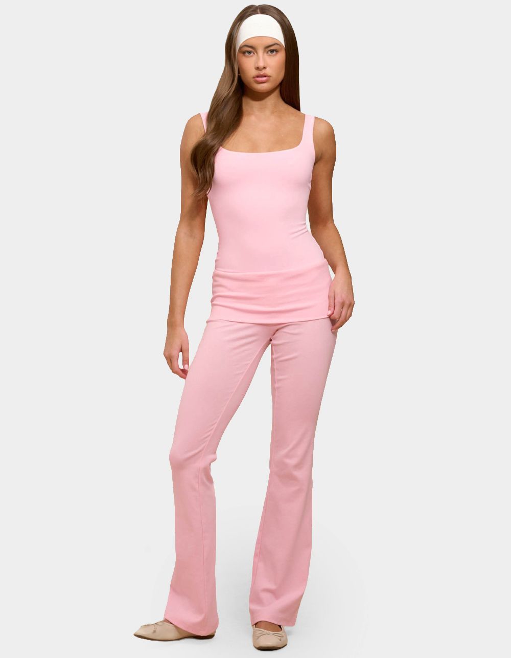 EDIKTED Liona Square Neck Bodysuit - PINK