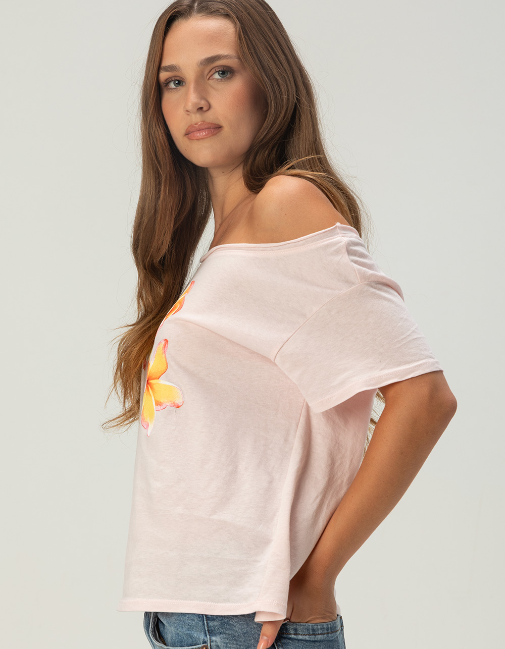 RSQ Womens Plumeria Off The Shoulder Tee - PINK