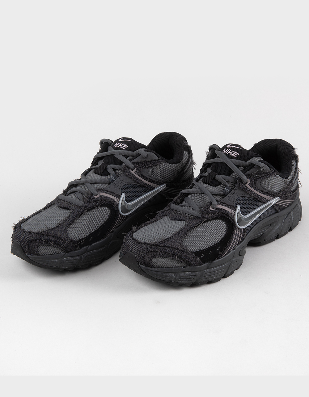 NIKE V5 RNR Frayed Mens Shoes - DARK GRAY