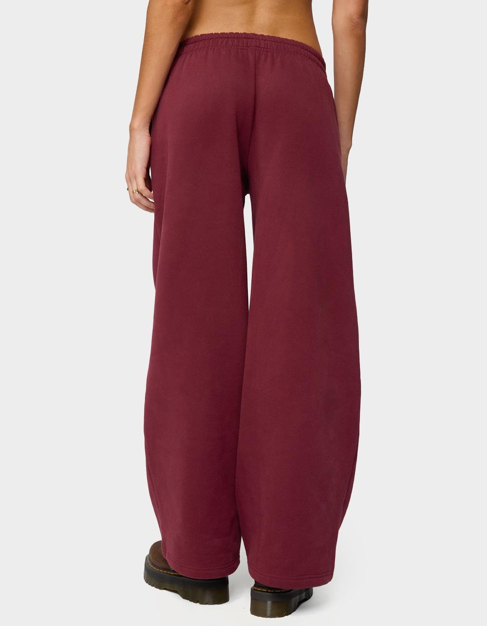 Edikted Totally Sweatpants - DK RED