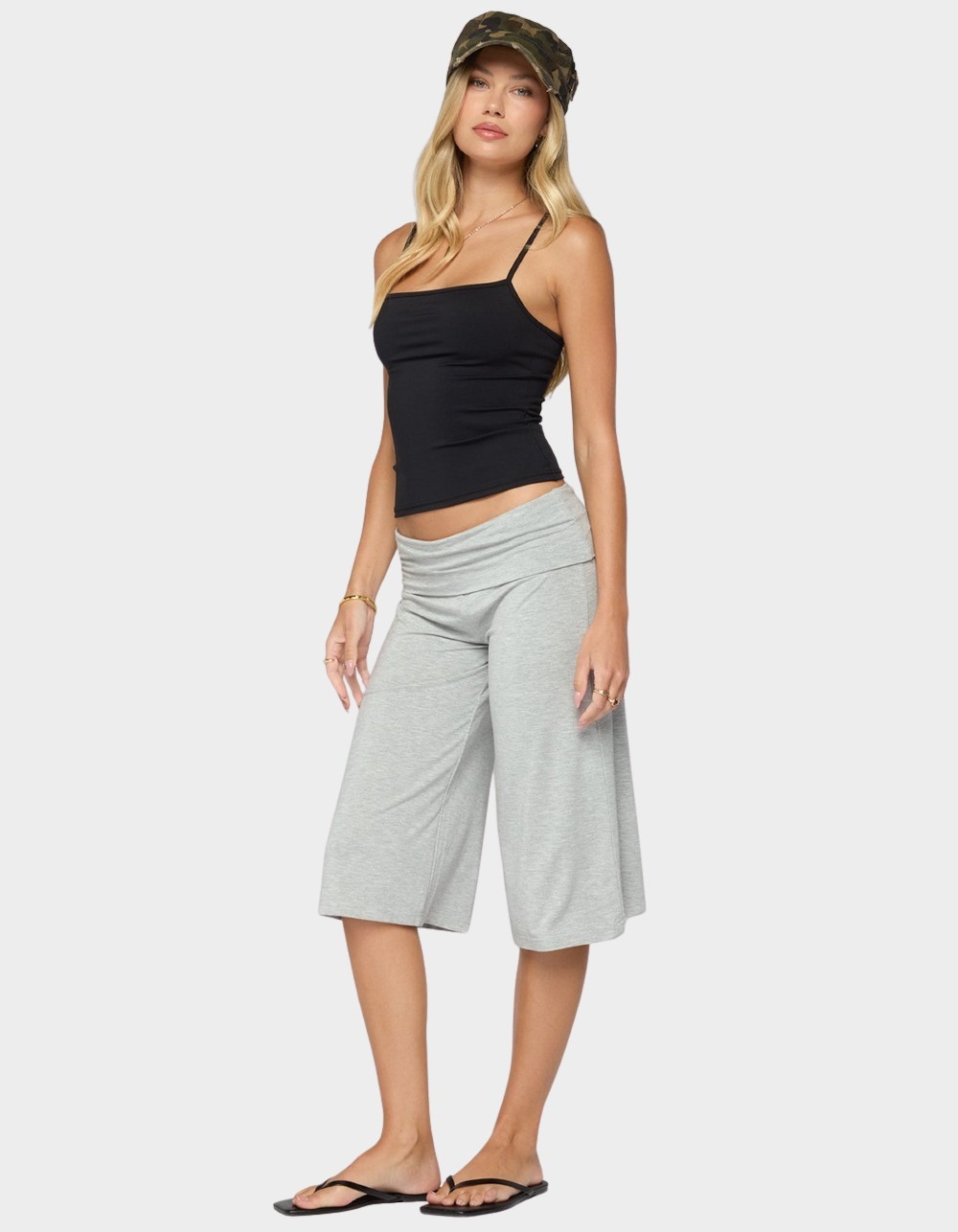 EDIKTED Shirly Wide Leg Foldover Capri Pants - GRAY