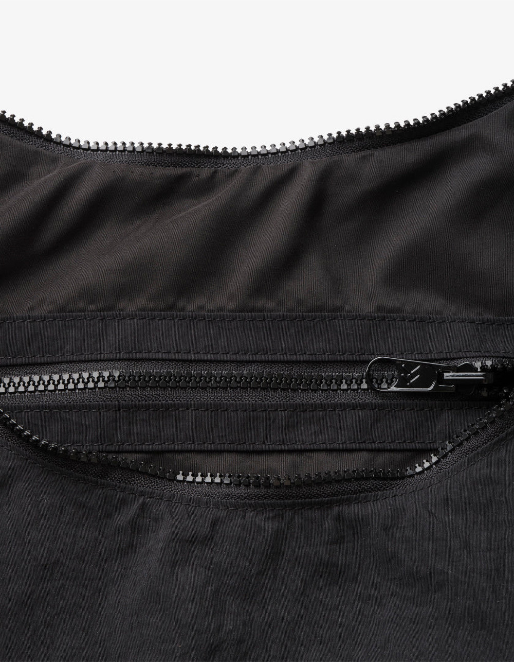 THREAD Slouchy Shoulder Bag - BLACK