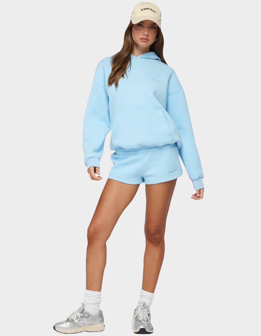 EDIKTED Basic Girl Low Rise Sweat Shorts - LIGHT BLUE