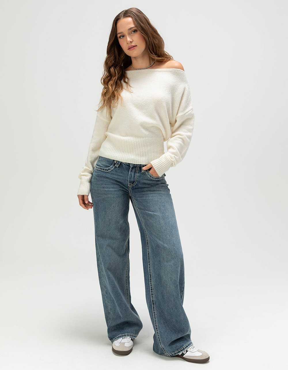 RSQ Womens Low Rise Heart Locket Baggy Jeans - MEDIUM WASH