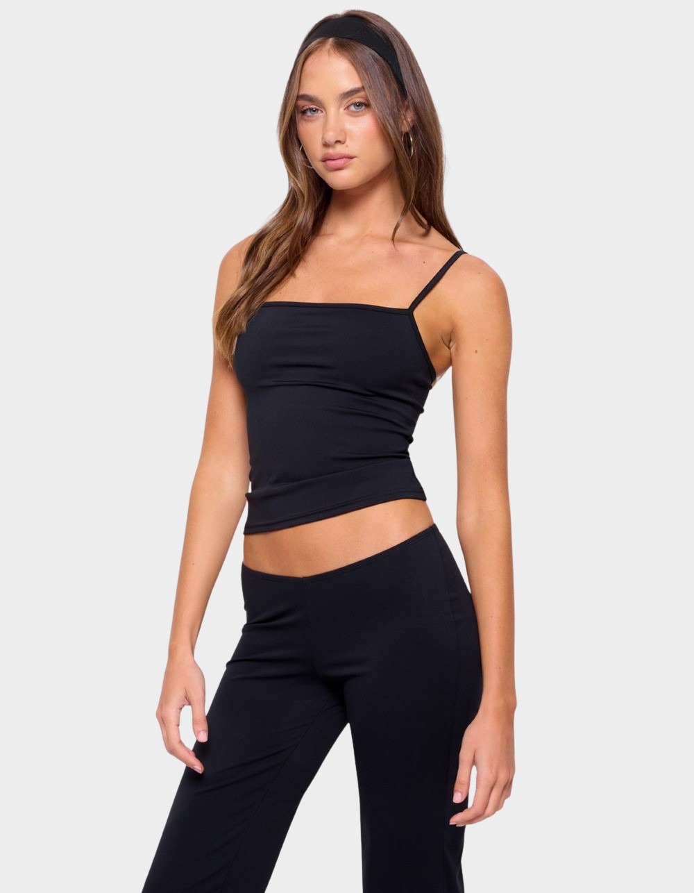 EDIKTED Anika Straight Neck Tank Top