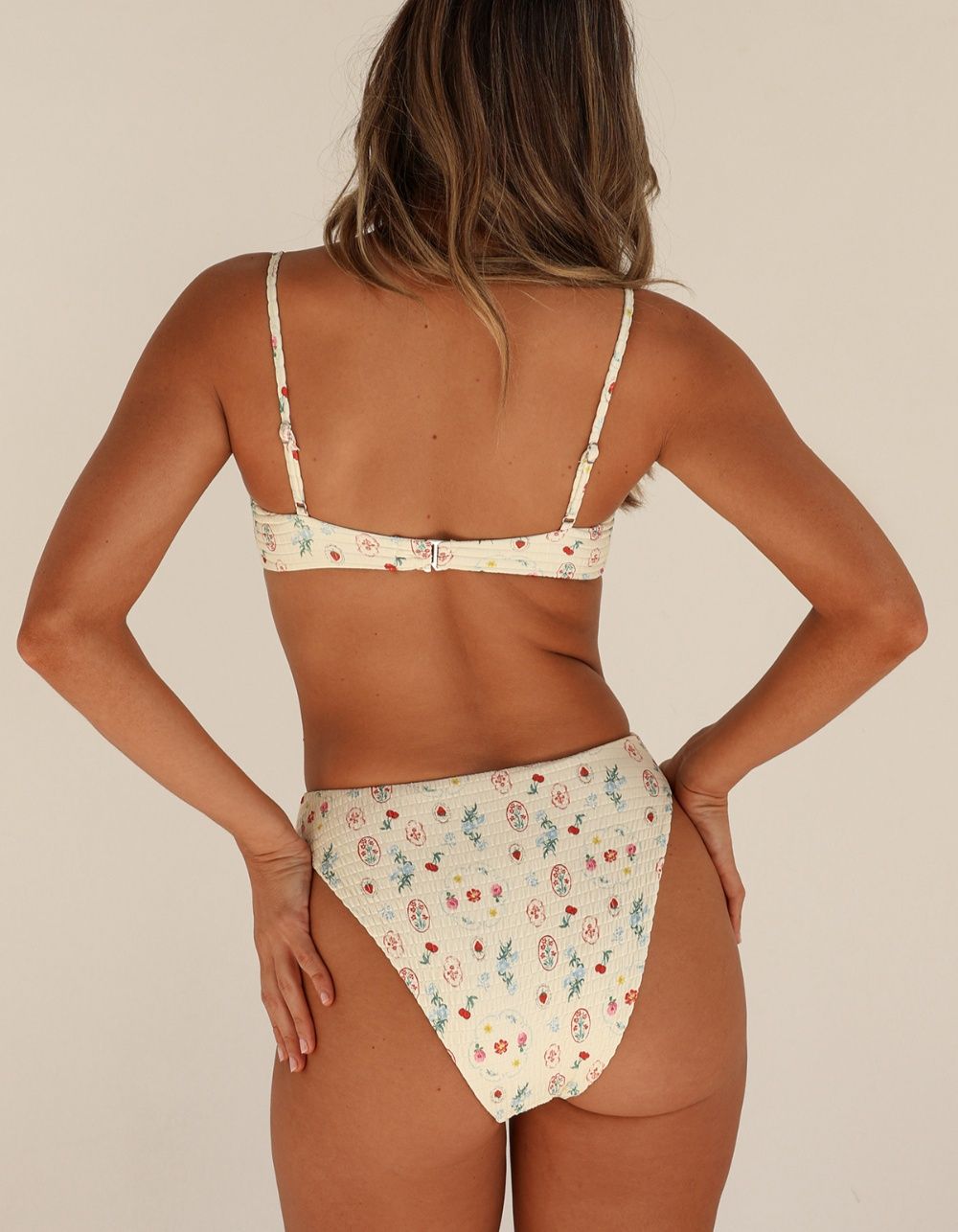 DIPPIN' DAISY'S Chica Underwire Bikini Top