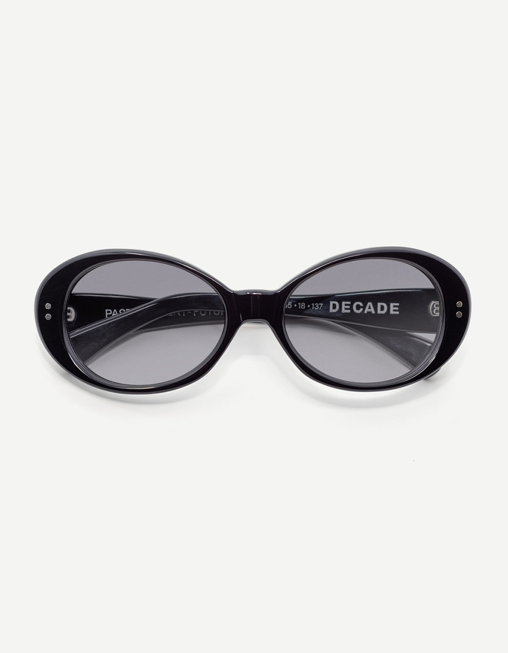 DECADE Grace 60s Sunglasses - BLACK