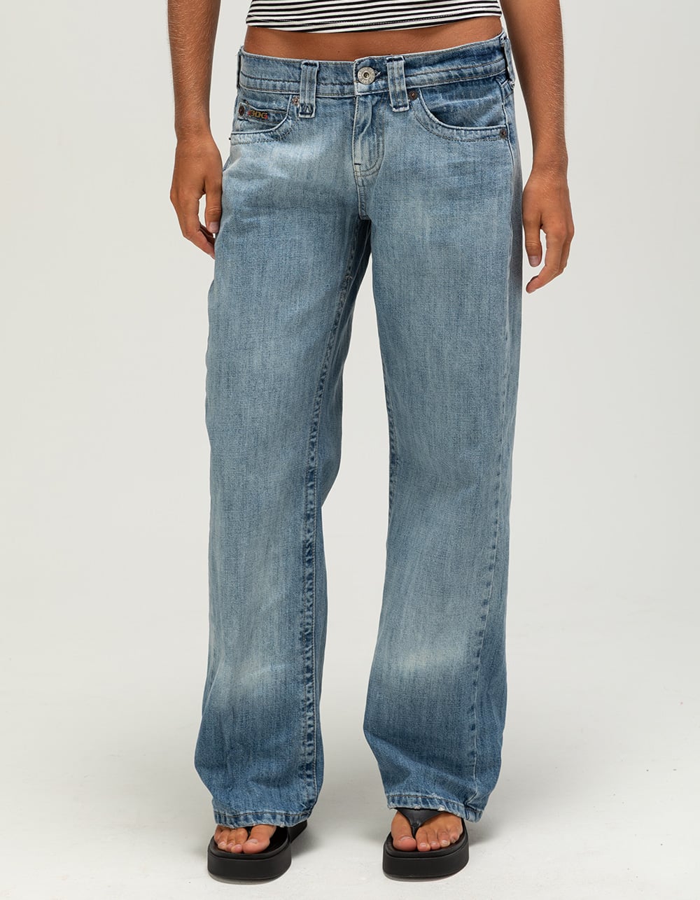 BDG Urban Outfitters Kayla Womens Low Rise Slouchy Boyfriend Jeans - LIGHT WASH