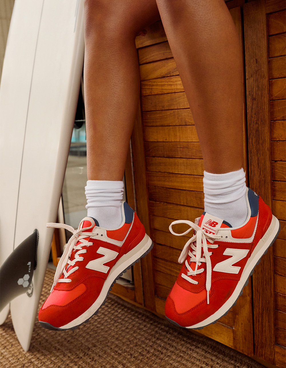 NEW BALANCE 574 Womens Shoes - RED/WHITE
