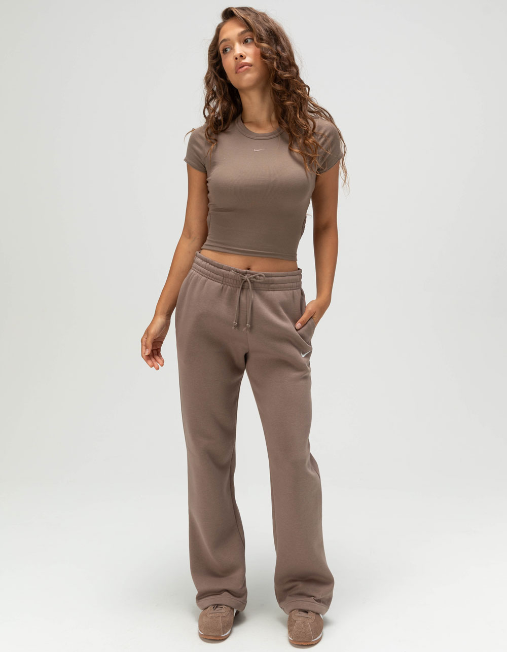 NIKE Sportswear Chill Knit Womens Ribbed Tee - BROWN